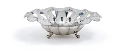 Fruit bowl, made of silver, Vienna, 1867-1872, - Jugendstil e arte applicata del XX secolo
