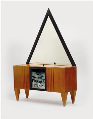 Hilde Jesser, a mirror cabinet with silhouette images, Künstlerwerkstätte der Wiener Werkstätte, 1921 - Jugendstil e arte applicata del XX secolo