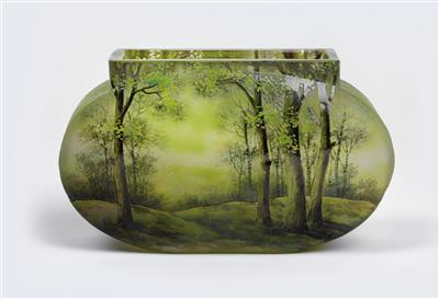 A vase with green landscape, Daum, Nancy, c. 1910/15 - Jugendstil e arte applicata del XX secolo