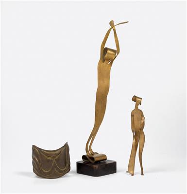 Eugen Mayer, two standing figurines and one bracelet, Kunstgewerbeschule des Österreichischen Museums für Kunst und Industrie, Vienna, c. 1925 - Jugendstil and 20th Century Arts and Crafts