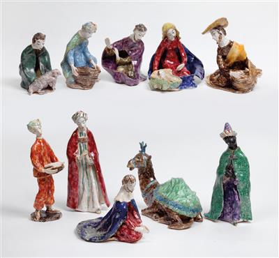 Fini Platzer, ten figures, animals and objects of a nativity scene: Mary with the Child, Joseph, the three Wise Men, shepherds (one shepherd with a sheep) and a camel, Thaur, c. 1970 - Secese a umění 20. století