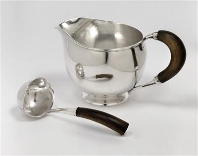 Mogens Bjorn-Andersen, a saucière with ladle, designed in 1939, the saucière executed by Wilhelm Schulze, Bremer Werkstätten für kunstgewerbliche Silberarbeiten - Secese a umění 20. století