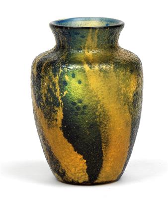 A vase, Johann Lötz Witwe, Klostermühle, c. 1900 - Secese a umění 20. století