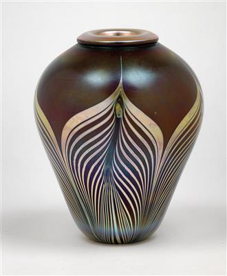 A vase, Louis Comfort Tiffany, New York, c. 1897 - Secese a umění 20. století