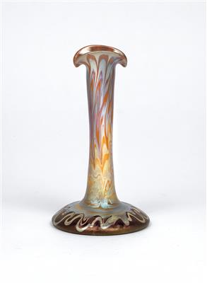 A vase with decoration by Franz Hofstötter, Johann Lötz Witwe, Klostermühle, commissioned by E. Bakalowits Söhne, Vienna, 1901 - Jugendstil and 20th Century Arts and Crafts