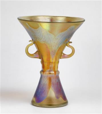 A vase with two handles, Johann Lötz Witwe, Klostermühle, 1896/1900 - Jugendstil e arte applicata del XX secolo