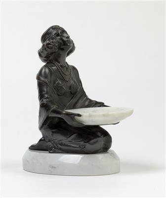 Josef Lorenzl, a kneeling Oriental woman with bowl, Vienna, c. 1930 - Jugendstil e arte applicata del XX secolo