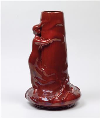 Lajos Mack, Vase mit einer Frauenfigur, Ausführung: Firma Zsolnay, Pecs - Jugendstil u. angewandte Kunst d. 20. Jahrhunderts