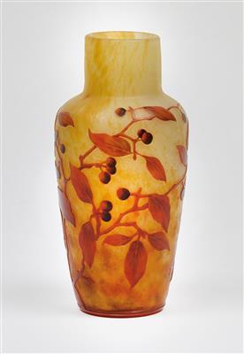Vase "Sorbier", Daum, Nancy, France, um 1925 - Jugendstil u. angewandte Kunst d. 20. Jahrhunderts