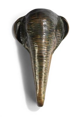 Antoinette Krasnik, a paperweight: an elephant head with trunk, probably Kunstgewerbeschule des K. K. Österreichischen Museums für Kunst und Industrie, c. 1903 - Secese a umění 20. století