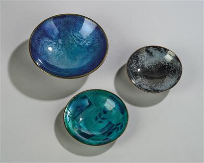 Three small enamel bowls in the style of Mitzi Friedmann-Otten, Vienna, c. 1920-25 - Jugendstil and 20th Century Arts and Crafts