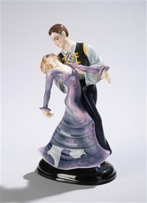 Stefan Dakon (Vienna 1904–1992), a tango dancing couple (on oval base), model: c. 1934/35, executed by Wiener Manufaktur Friedrich Goldscheider, by c. 1941 - Jugendstil and 20th Century Arts and Crafts