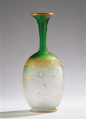 A vase “Gui”, Daum, Nancy, c. 1895 - Jugendstil e arte applicata del XX secolo