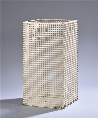 A “flower vase - wastepaper basket”, in the style of the Wiener Werkstätte, designed in c. 1904 - Jugendstil e arte applicata del XX secolo