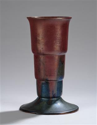 A vase, attributed to Bruno Emmel, probably Kunstgewerbeschule des K. K. Österreichischen Museums für Kunst und Industrie, Vienna, 1902–03 - Secese a umění 20. století