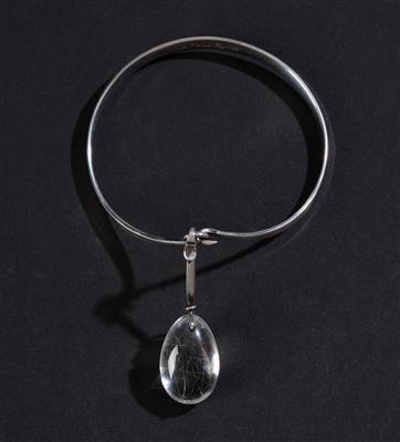 Viviana Torun Bülow-Hübe (1927-2004), a silver bracelet with rock crystal, Georg Jensen, Denmark, c. 1965 - Secese a umění 20. století