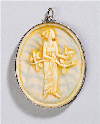 Mitzi Friedmann-Otten, (1884–1932), an ivory and silver pendant, c. 1920/25 - Jugendstil e arte applicata del XX secolo