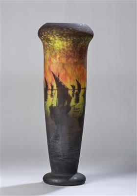 A tall vase with sail boats, Daum, Nancy, c. 1905, - Secese a umění 20. století