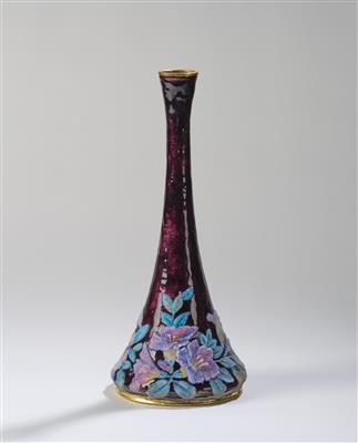 Jules Sarlandie (1874-1936), a vase with floral enamel decoration, Limoges, c. 1910/1920 - Jugendstil and 20th Century Arts and Crafts