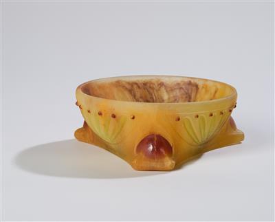 A round bowl with base in trefoil shape, Amalric Walter, Nancy, c. 1925 - Secese a umění 20. století