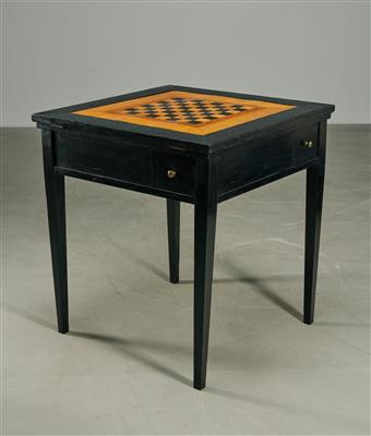 A chess table, Vienna, c. 1900/1910 - Jugendstil e arte applicata del XX secolo