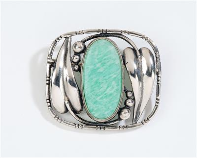 A silver brooch with stylised leaf and tendril decor and amazonite, c. 1910/20 - Secese a umění 20. století