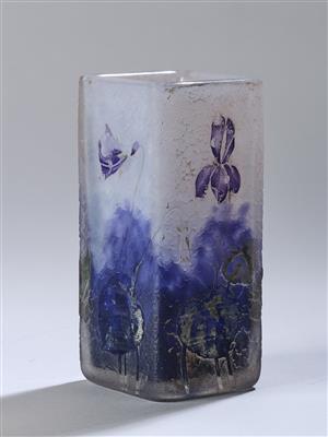 A vase “Agrostemma githago”, Daum, Nancy, c. 1905 - Jugendstil e arte applicata del XX secolo