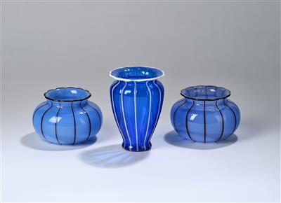 A vase, Hüttenvariante by Michael Powolny, form and decoration: 1914 and a pair of vases, form and decoration: c. 1915, executed of the three vases by Johann Lötz Witwe, Klostermühle, 1914 and c. 1915 - Jugendstil e arte applicata del XX secolo