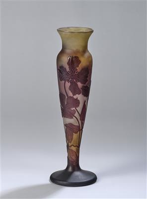 A vase with orchids, Emile Gallé, Nancy, c. 1905-08 - Jugendstil e arte applicata del XX secolo