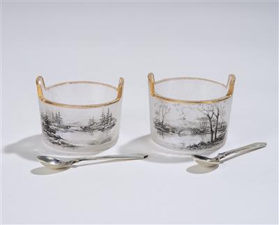 Two salt cellars with landscape decorations and two matching silver spoons, Daum, Nancy, c. 1899 - Jugendstil e arte applicata del XX secolo