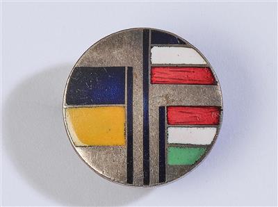 A brooch with war flags, model number: M 260, executed by Johann Souval, Vienna for the Wiener Werkstätte, c. 1914 - Secese a umění 20. století