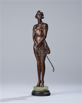 Bruno Zach (Austria 1891-1945), a bronze figure: girl with a riding crop, designed in around 1925/30 - Jugendstil e arte applicata del XX secolo