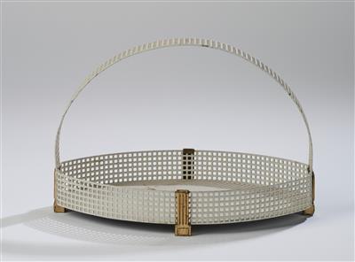 A handled basket in the style of the Wiener Werkstätte, designed in around 1904/05 - Jugendstil and 20th Century Arts and Crafts