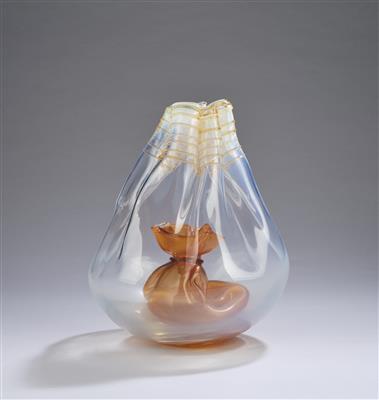 John Littleton, Kate Vogel, a glass object: "Sack im Sack", 1982 - From the Schedlmayer Collection II - Art Nouveau and Applied Art of the 20th Century