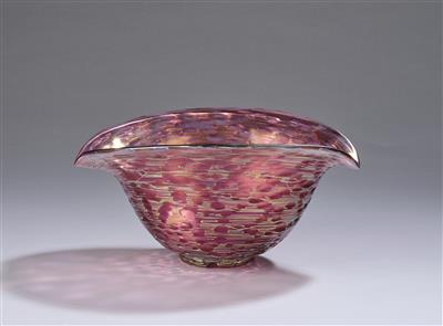 A bowl with decoration in the manner of Otto Prutscher, Johann Lötz Witwe, Klostermühle, c. 1929 - Dalla Collezione Schedlmayer  II