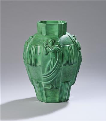 A vase 'Ingrid', Curt Schlevogt, Gablonz, shape and decor: c. 1934, designed by Arthur Plewa - Dalla Collezione Schedlmayer  II