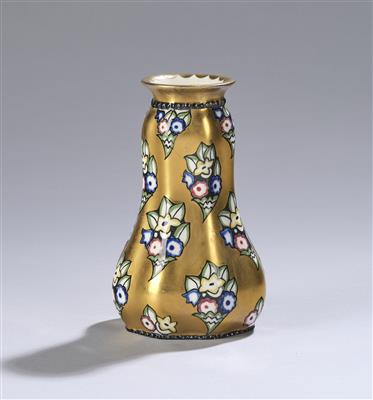 Vase, Karl Klaus bzw. Charles Gallé zugeschrieben, Ernst Wahliss, Turn-Wien, 1911/12 - Aus der Sammlung Schedlmayer II – Kleinode des Jugendstils und angewandte Kunst des 20. Jahrhunderts