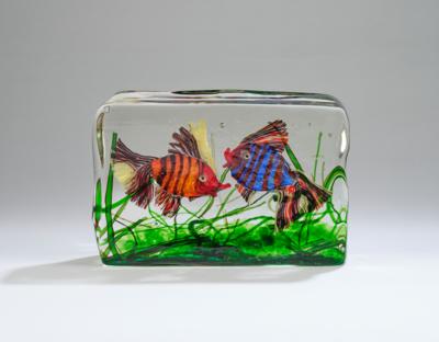 Aquarium mit zwei Fischen, in der Art von Gino Cenedese, Murano - Jugendstil & Angewandte Kunst des 20. Jahrhunderts