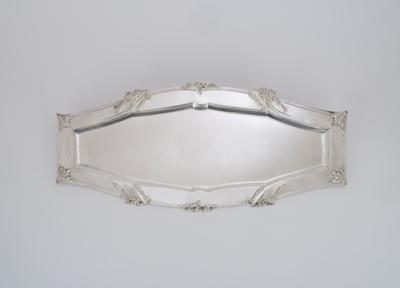 A large oblong tray, Gedlitzka's Söhne, Vienna, by May 1922 - Jugendstil e arte applicata del XX secolo