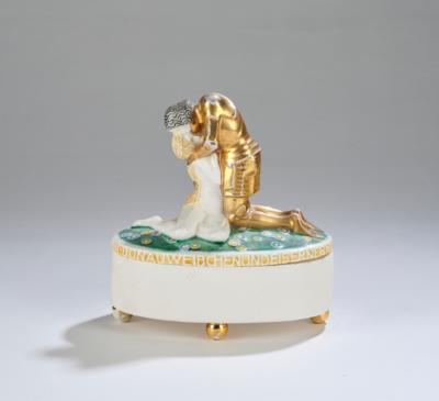 Michael Powolny, a Danube mermaid box ("Bonboniere, Donauweibchen und eiserner Mann, No 52"), model number K 250, designed in around 1907, executed by Wiener Keramik, by 1912 - Jugendstil e arte applicata del XX secolo