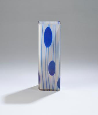 A vase, decoration: Koloman Moser, Johann Lötz Witwe, Klostermühle for E. Bakalowits, Söhne, Vienna, 1900 - Secese a umění 20. století