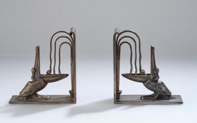 Edgar Brandt (France, 1880-1960), a pair of book ends with stylised pelicans, designed in France, c. 1925 - Jugendstil e arte applicata del XX secolo