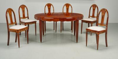 An oval dinner table with six chairs, c. 1930/40 - Jugendstil e arte applicata del XX secolo