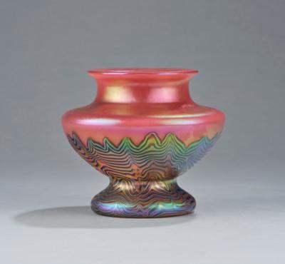 A vase, Johann Lötz Witwe, Klostermühle, form: 1908, decor: 1925; the vase was included in both presentations of the Lötz Glassworks at the Art Deco exhibition in Paris in 1925. - Secese a umění 20. století