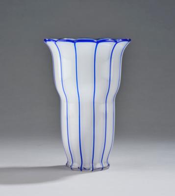 Vase mit blauen Fäden, Johann Lötz Witwe, Klostermühle, um 1914 - Jugendstil & Angewandte Kunst des 20. Jahrhunderts