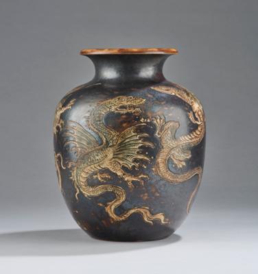 A vase with dragon, manufactured by R. W. Martin and Brothers, London, Southall, June 1899 - Jugendstil and 20th Century Arts and Crafts