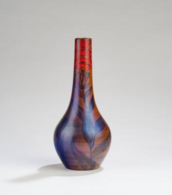 A vase with floral motifs, Zsolnay, Pécs - Jugendstil e arte applicata del XX secolo