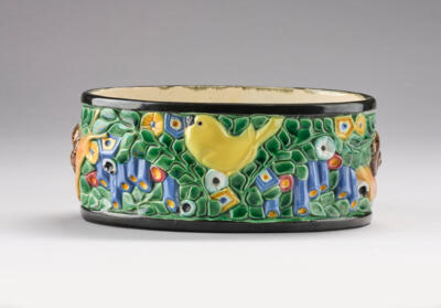 Felix Stichler, an oval jardinière with animals and plants, model number 1048, executed by Vereinigte Wiener und Gmundner Keramik, c. 1923 - Secese a umění 20. století