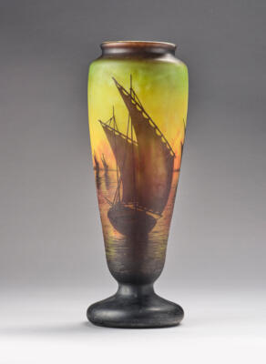 A tall vase with sail boats, Daum, Nancy, c. 1910, - Secese a umění 20. století