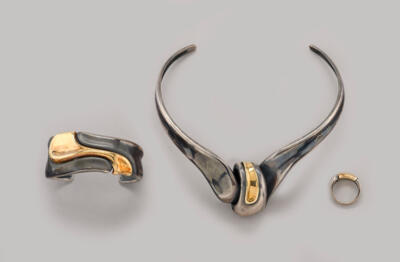 Minas Spiridis (1938-2020), a three-piece jewellery set: necklace, bangle and ring, for Georg Jensen, Copenhagen - Secese a umění 20. století